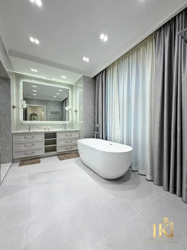 Продаётся 4-этажный дом 900 м² на 4 сотках в Мирзо-Улугбекском районе — фото 6
