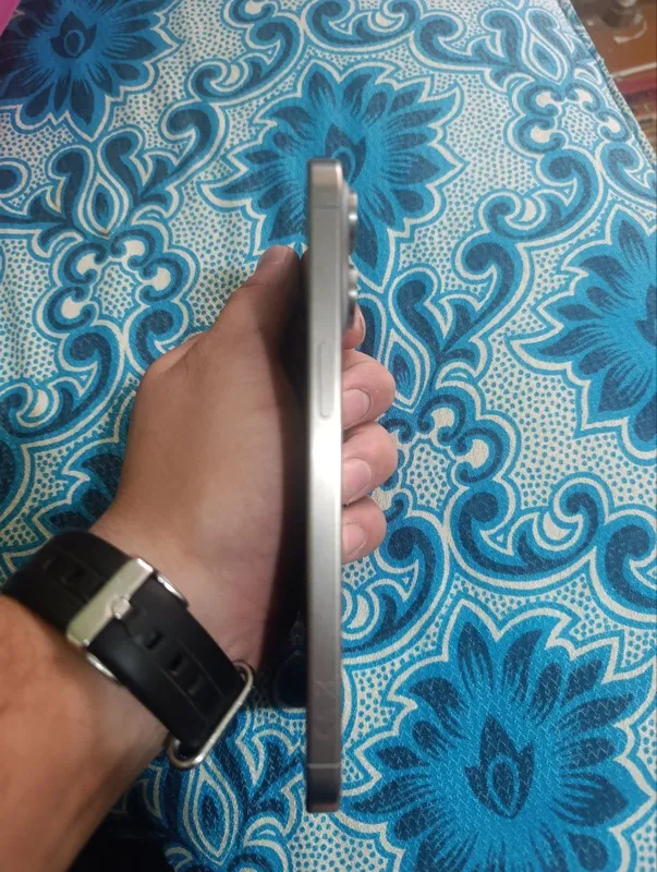 Iphone 15 pro max 526 82 yom 5