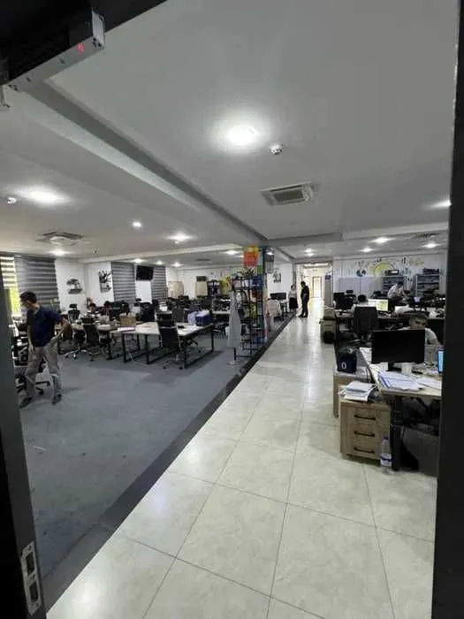 Коммерческое помещение 3 000 м² | Айбек | Бывшая Чехова 4