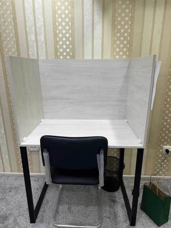 Stol call center uchun/ call sentr Stol cabinetli Parta stol loft stol Stol call center uchun/ call sentr Stol cabinetli Parta stol loft stol