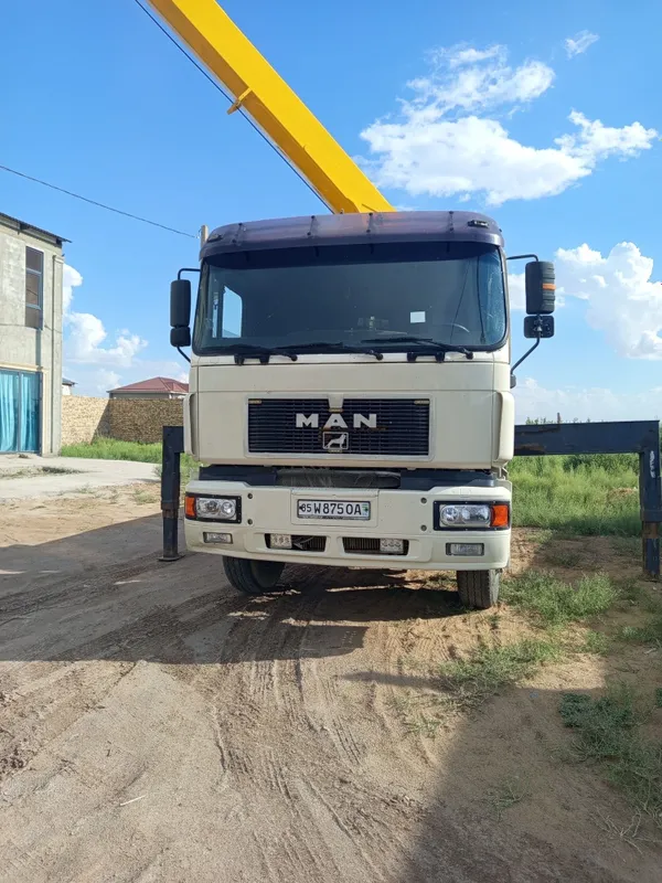 Продам манипулятор MAN 2