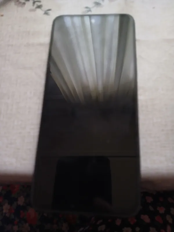 Redmi 13 telfon xolati zor 65,6 GB 128 Gb Redmi 13 telfon xolati zor 65,6 GB 128 Gb