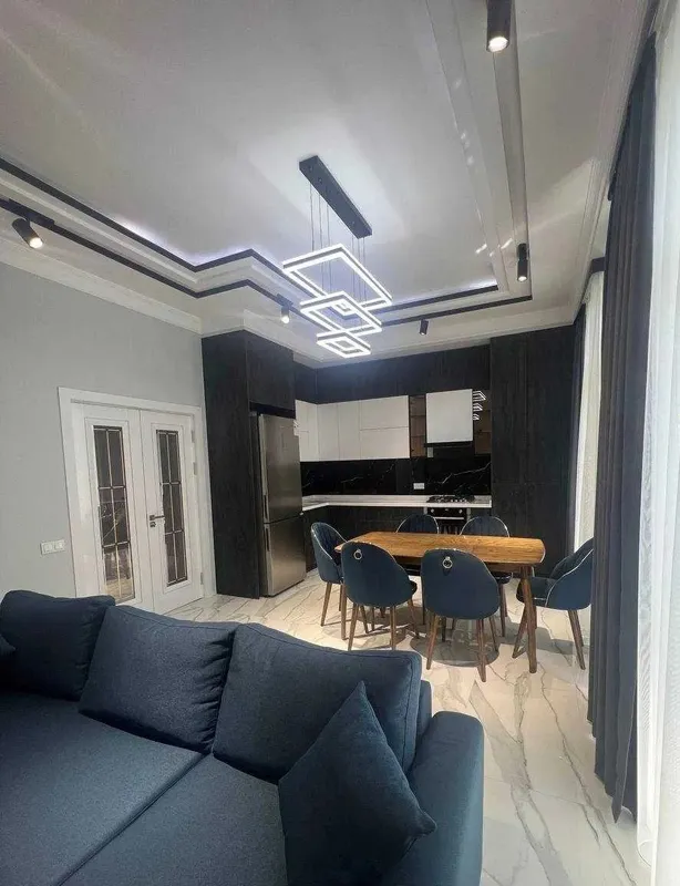 C-2 • 3 xona • 80 m² • 3/7 qavat 5 C-2 • 3 xona • 80 m² • 3/7 qavat 5