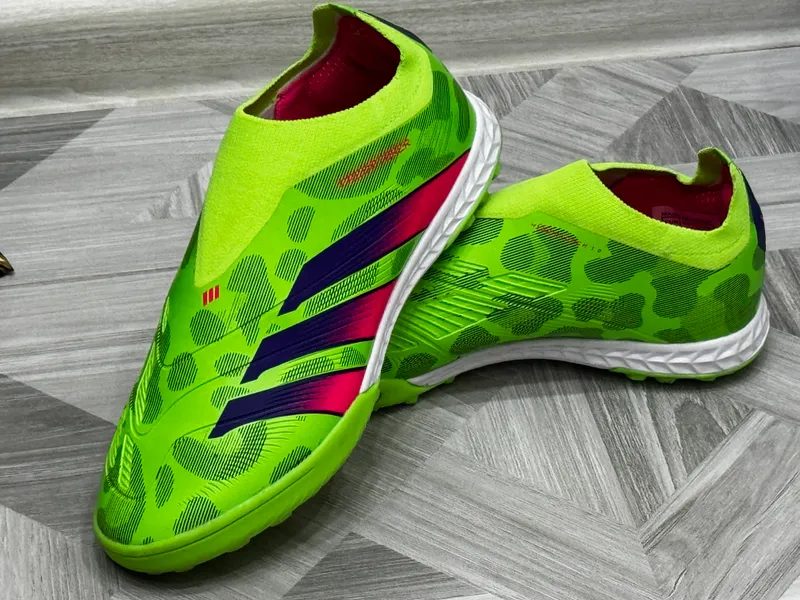 Сороконожки Adidas Predator TF (детский) — фото 1