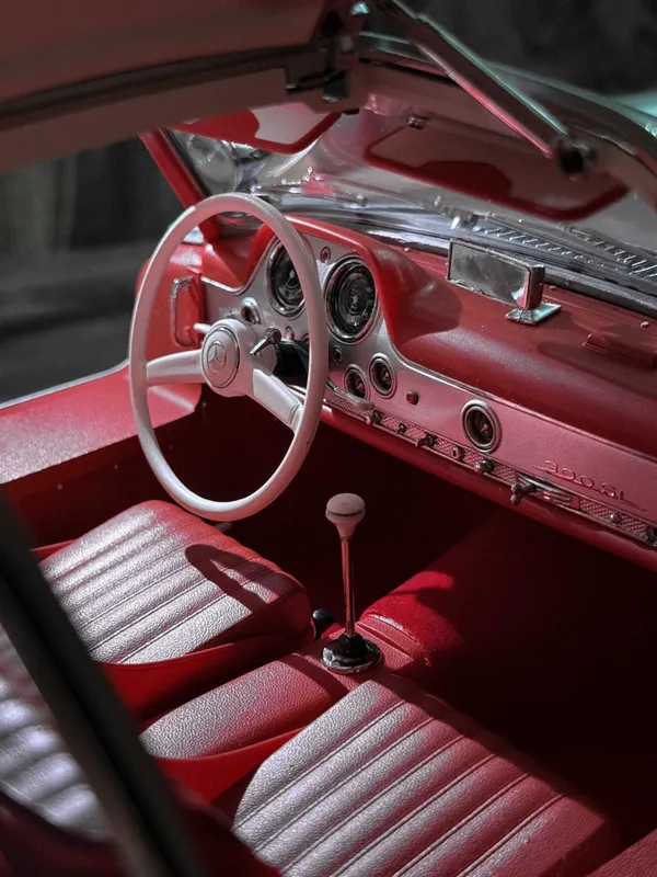 Коллекционная модель Mercedes 300SL 1:8 масштаб (56 см) — фото 5