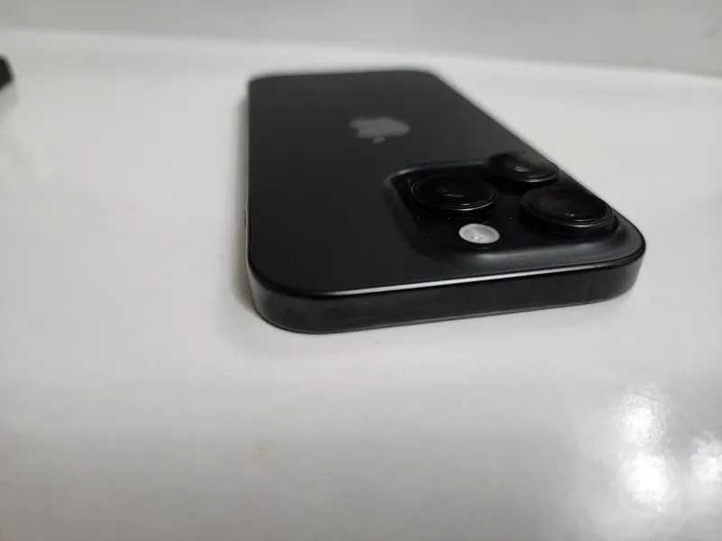 iPhone 16 Pro Black Titanium 128GB, holati 92% 2