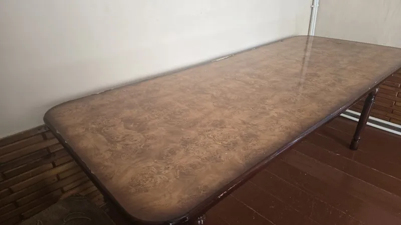 Oshxona stoli va 6 ta stul sotaman 4