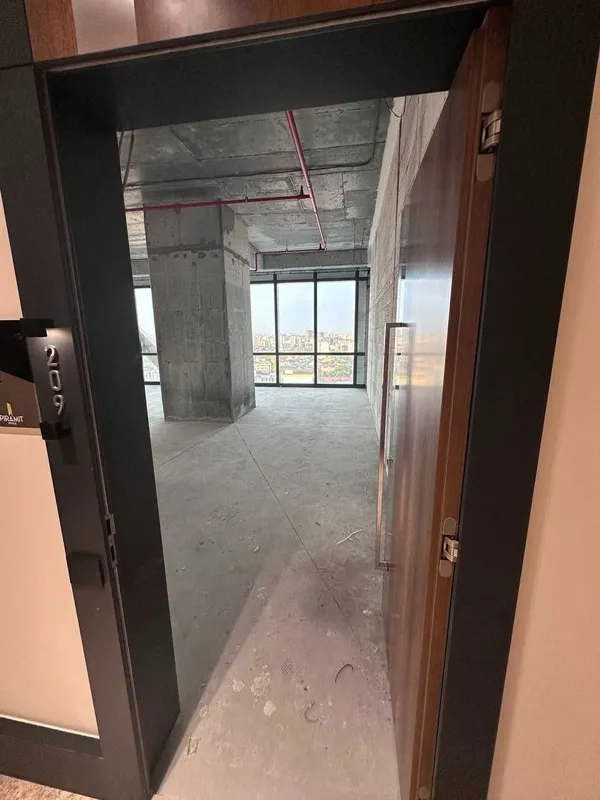 Сдается в аренду помещение в PIRAMIT TOWER! 4