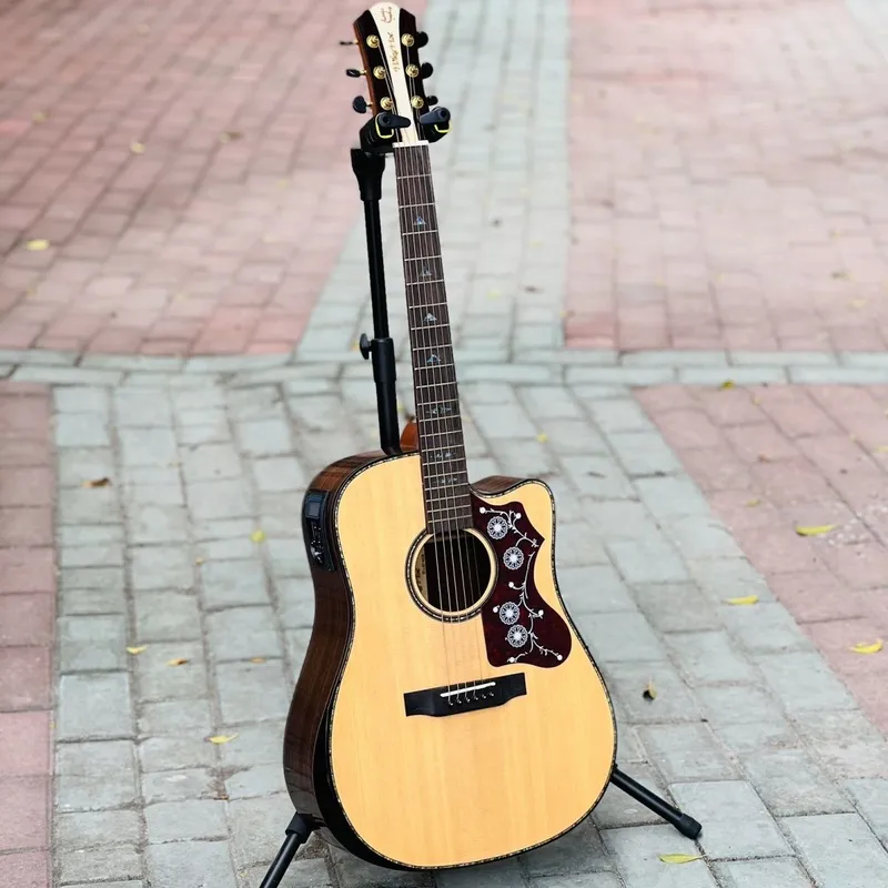 Acoustic guitar | Akustik Gitara 4