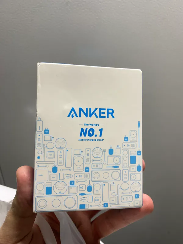 Anker Smart Display Charger 45W — фото 2 Anker Smart Display Charger 45W — фото 2