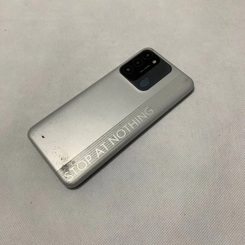 Tecno Spark 8C 64Gb — фото 3