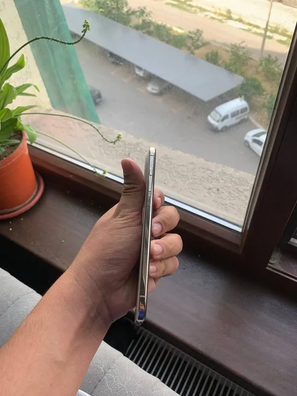 Iphone 17 air gold rang sotiladi ideal xolat 256 ll/a region — фото 2