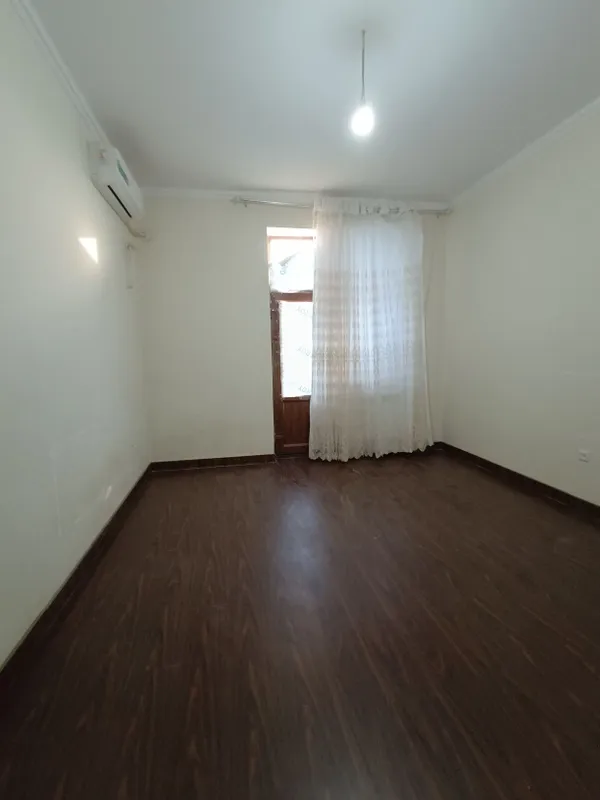 1/4/5 сотилади 41м² 1