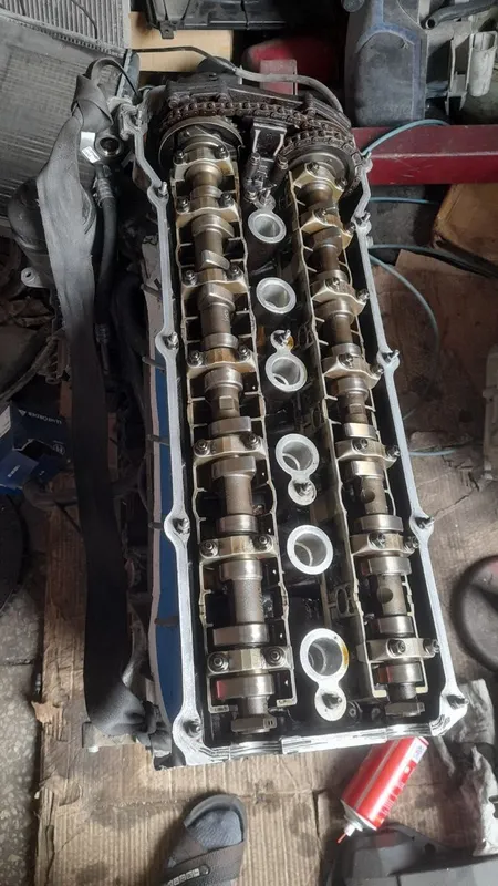 Bmw mator m54 3 litrli mator x5 dan yechilgan 1 klapn kuygan