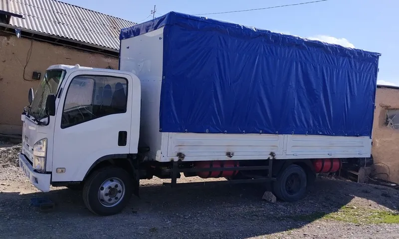 Isuzi sotiladi 6 tonnalik Isuzi sotiladi 6 tonnalik