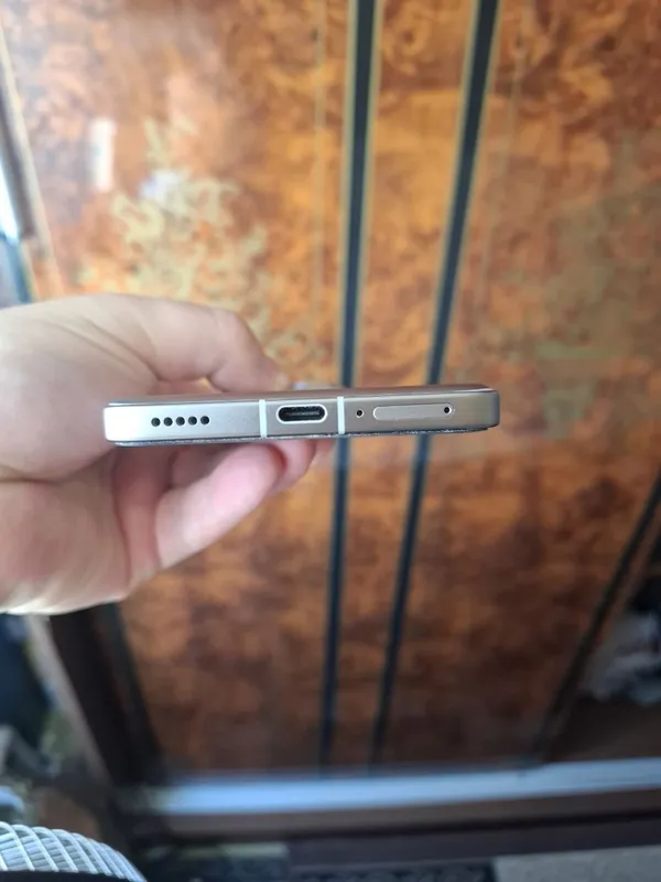 Xiaomi 14 T pro 16gb 528 gb holati idial hichqanaqa sarapinasi yoq 2