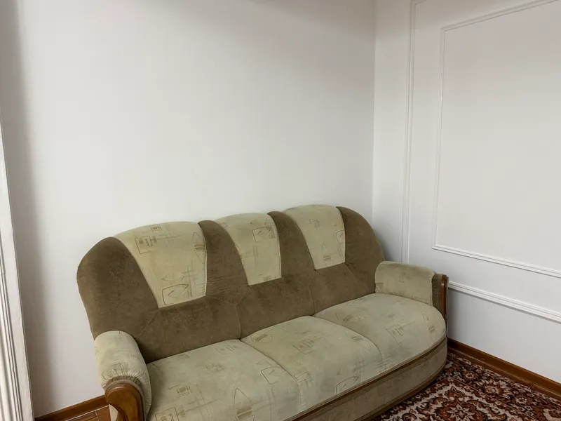Диваны в хорошем состоянии. Продаются комплектом