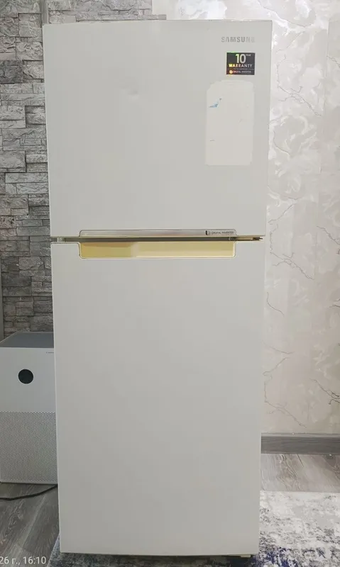 Продам холодильник Samsung RT20HAR3DWW 1