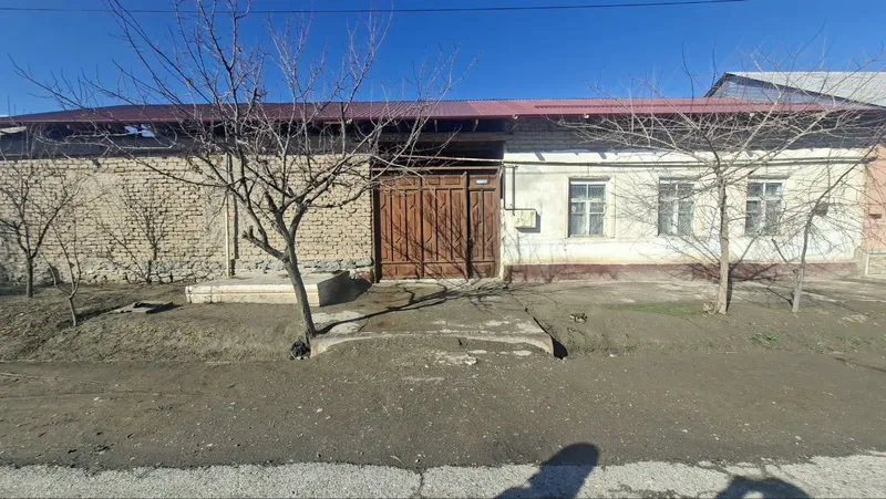 Uy Sotiladi Hovli