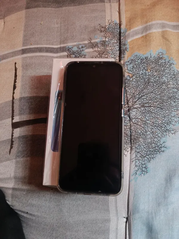 продаю срочно телефон в х