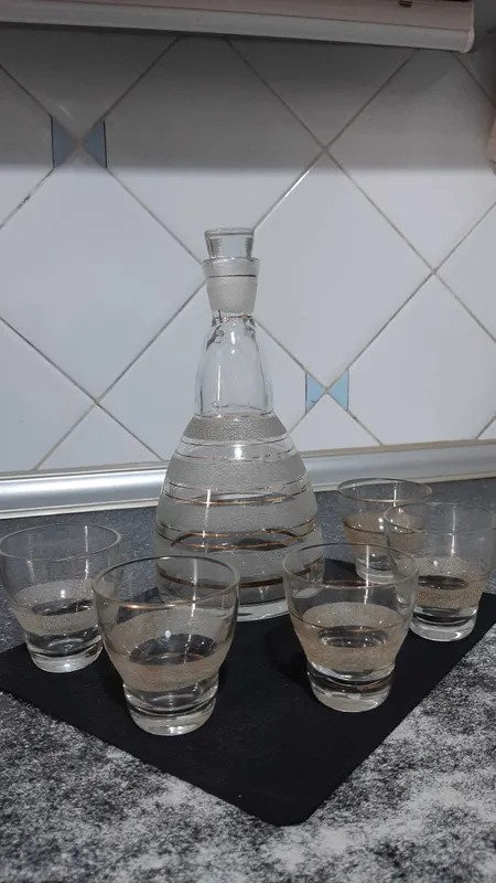 Графинчик с рюмочками