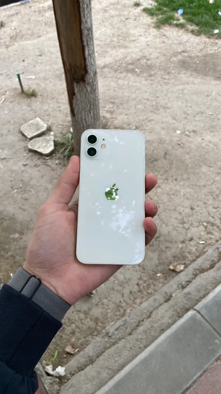 Iphone 12 rang oq 64 tali yomkist 72 karobka bor — фото 4