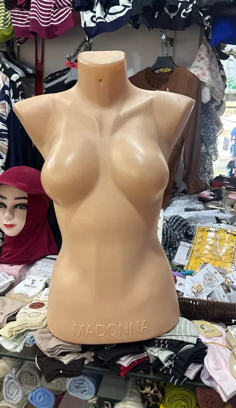 Женские манекены мадонна
