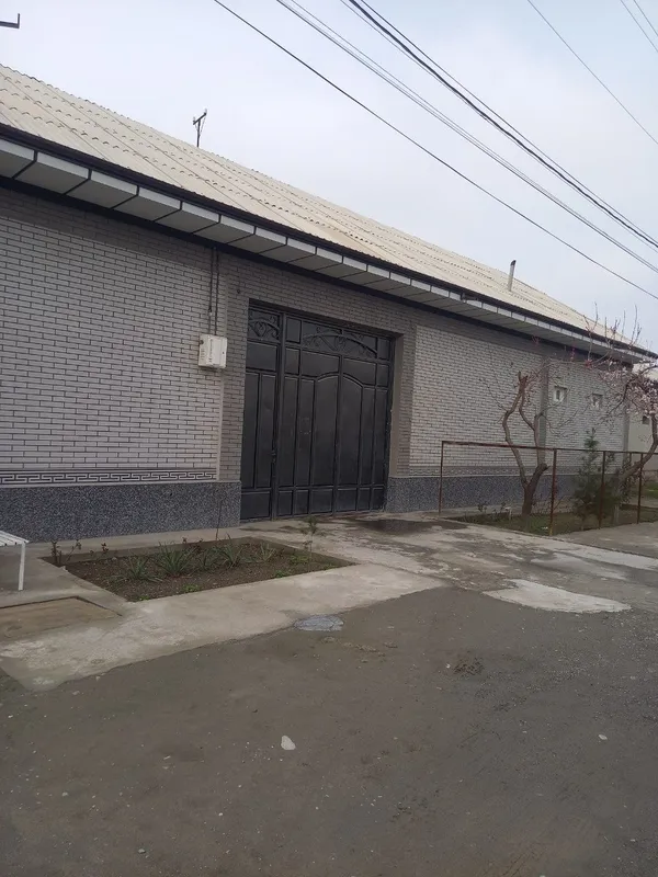 Xovli uy sotiladi