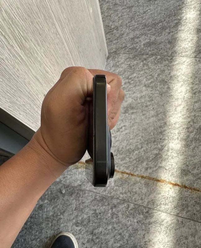 iPhone 16 Pro Max 256 ГБ, идеальное состояние 5 iPhone 16 Pro Max 256 ГБ, идеальное состояние 5