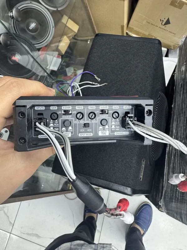 Helix 204 X-over amplifer — фото 2