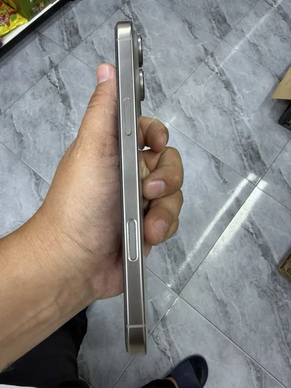 Iphone 16 pro Max Natural 5 Iphone 16 pro Max Natural 5