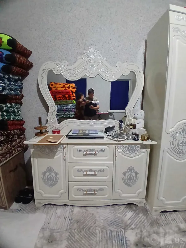 Продаётся мебель для спальни 2 Продаётся мебель для спальни 2