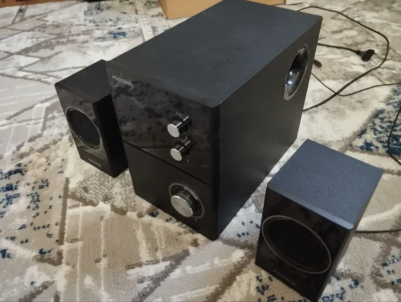 Microlab M-223 акустика для компьютера 3 Microlab M-223 акустика для компьютера 3