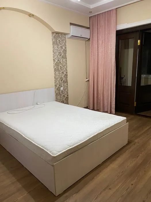 2-комн квартира, 90 м², 2/4 этаж (вторичка), Мирабад, Садык Азимов, метро Айбек