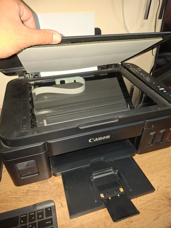 Продаётся принтер Canon 2