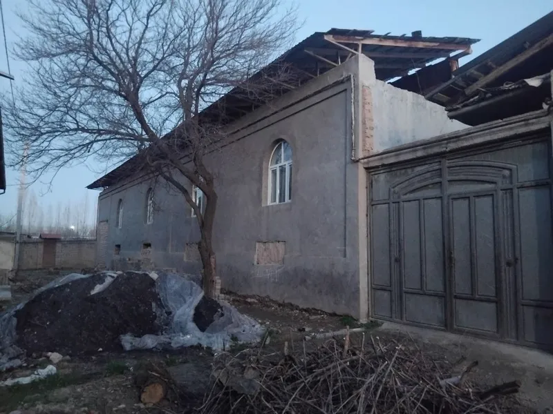 Срочна прадаёция уч кахрамон гулстон мажит 6 сотих ер хисобида