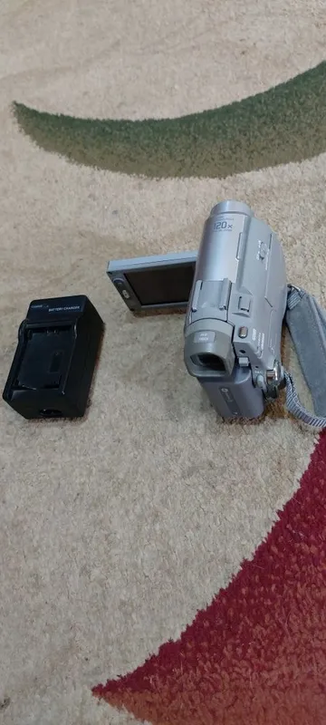 Fotoapparat Sone x5 sotiladi 7