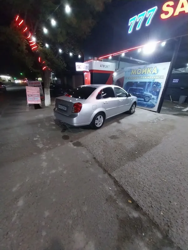 Laseti sotiladi