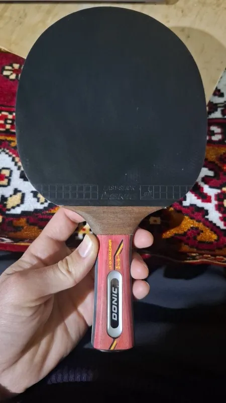 Tennis raketka, Donic karbon asosga ega. Vazni 185 gr. 1.2 mln