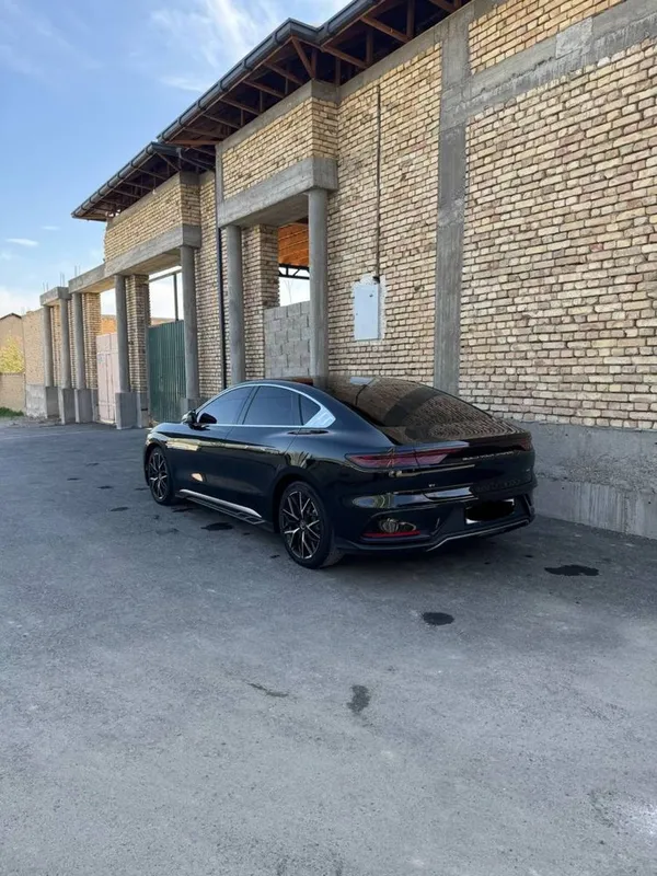 BYD HAN Flagship 610 km Dual Motor 2022 yil — фото 2