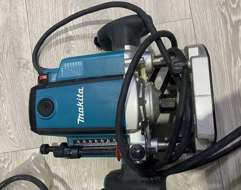 Фрезер Makita RP2300FC Оригинал 1
