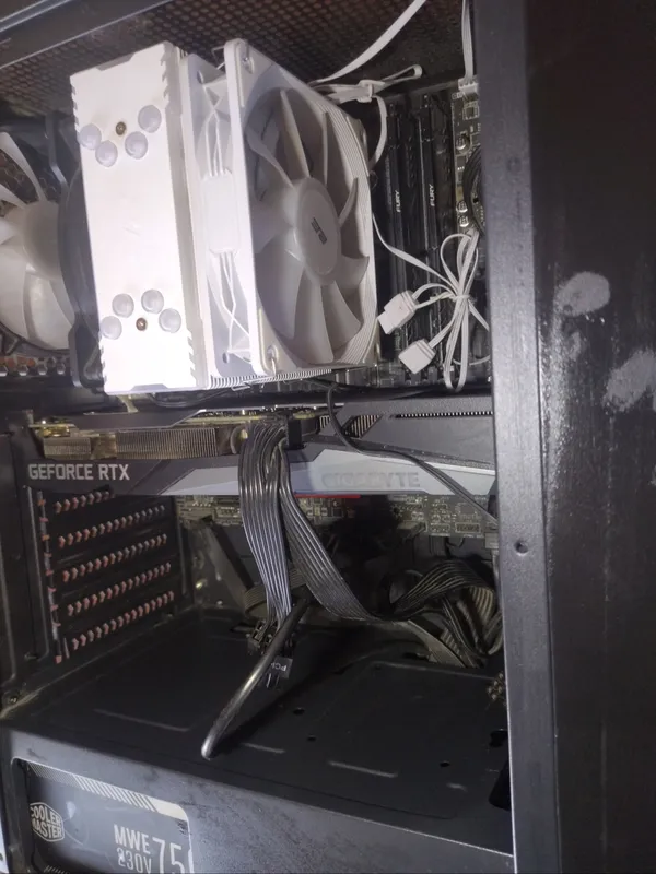 PC i5 11500, Rtx 3060 12gb, 32gb Ram, 256gb NVME 6