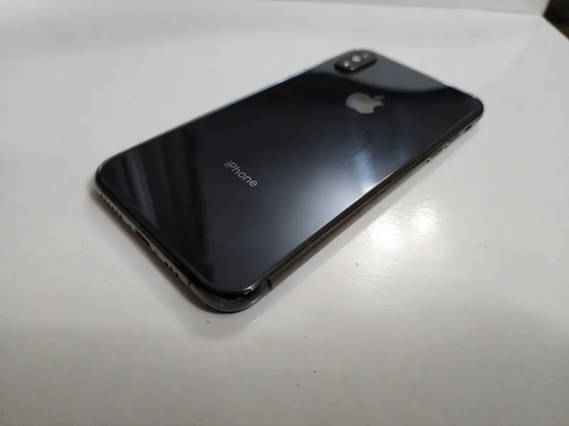 iphone Xs Black 64GB Bat 76% Srochna 1 ta bor — фото 1
