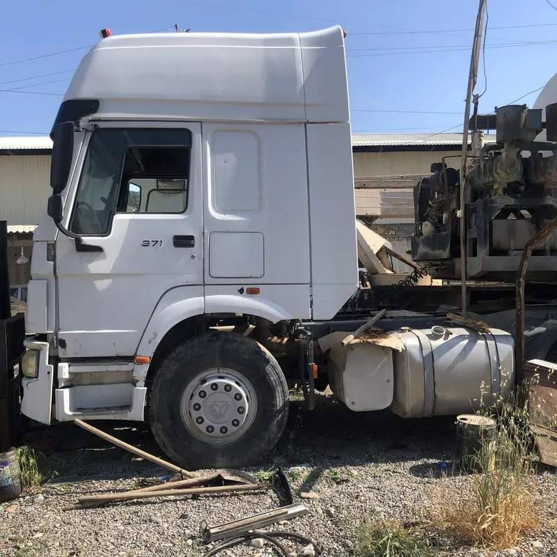 Sementovoz Sinotruck Howo A6 (oq rangli) — фото 5