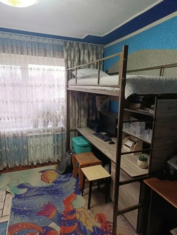 Меняю 3х и 2х ком.кв.на коттедж или дом в районе 21 школы или горсети — фото 1