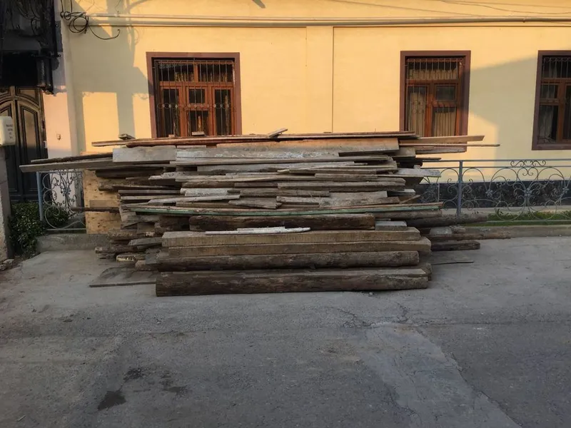 Taxtala sotiladi srochna 3 Taxtala sotiladi srochna 3