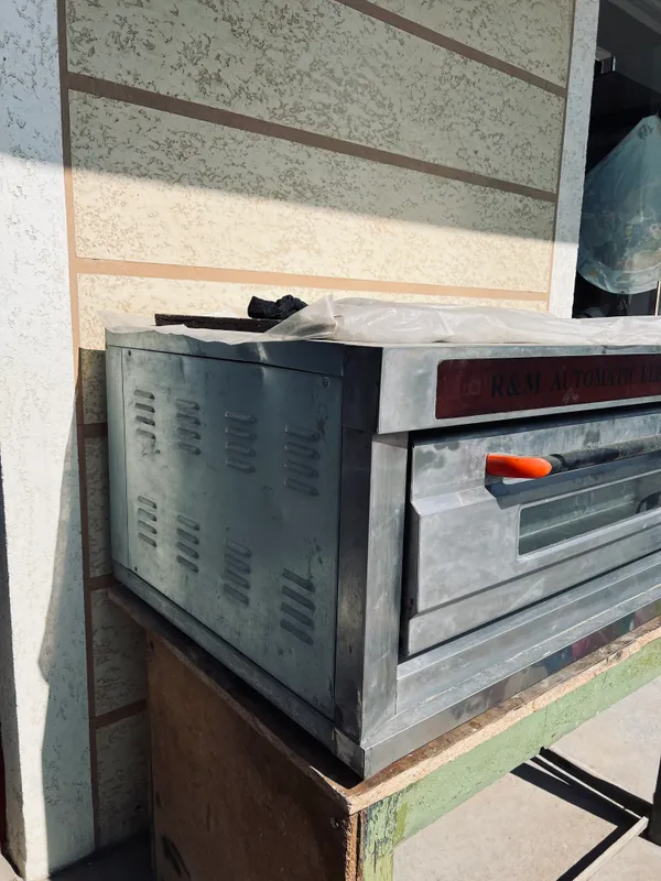 R&M Electronik oven — фото 1