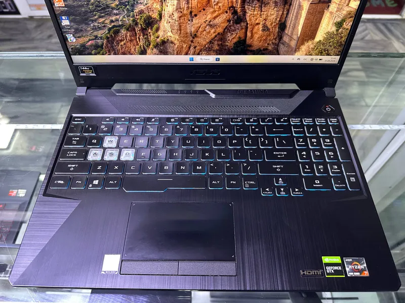 Ноутбук Asus TUF Gaming 4 Ноутбук Asus TUF Gaming 4