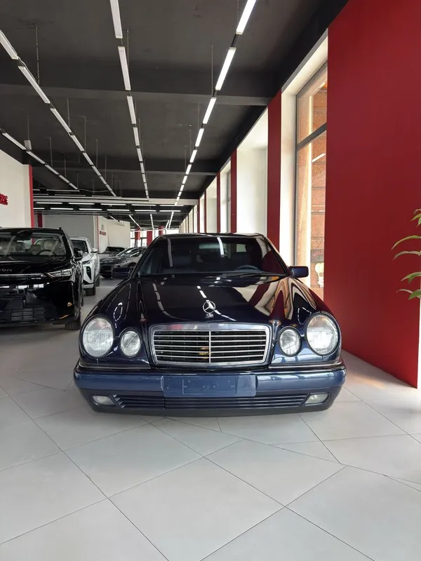 Mercedes Benz W210 1 Mercedes Benz W210 1