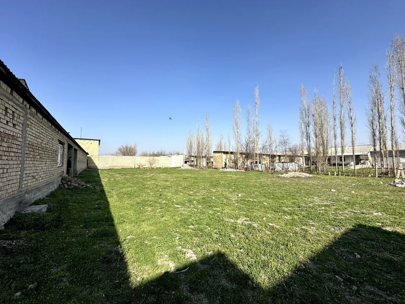 Янгиюль ул Самаркандская Дом Участок 10 соток 900 м² 10 комнат срочно — фото 5